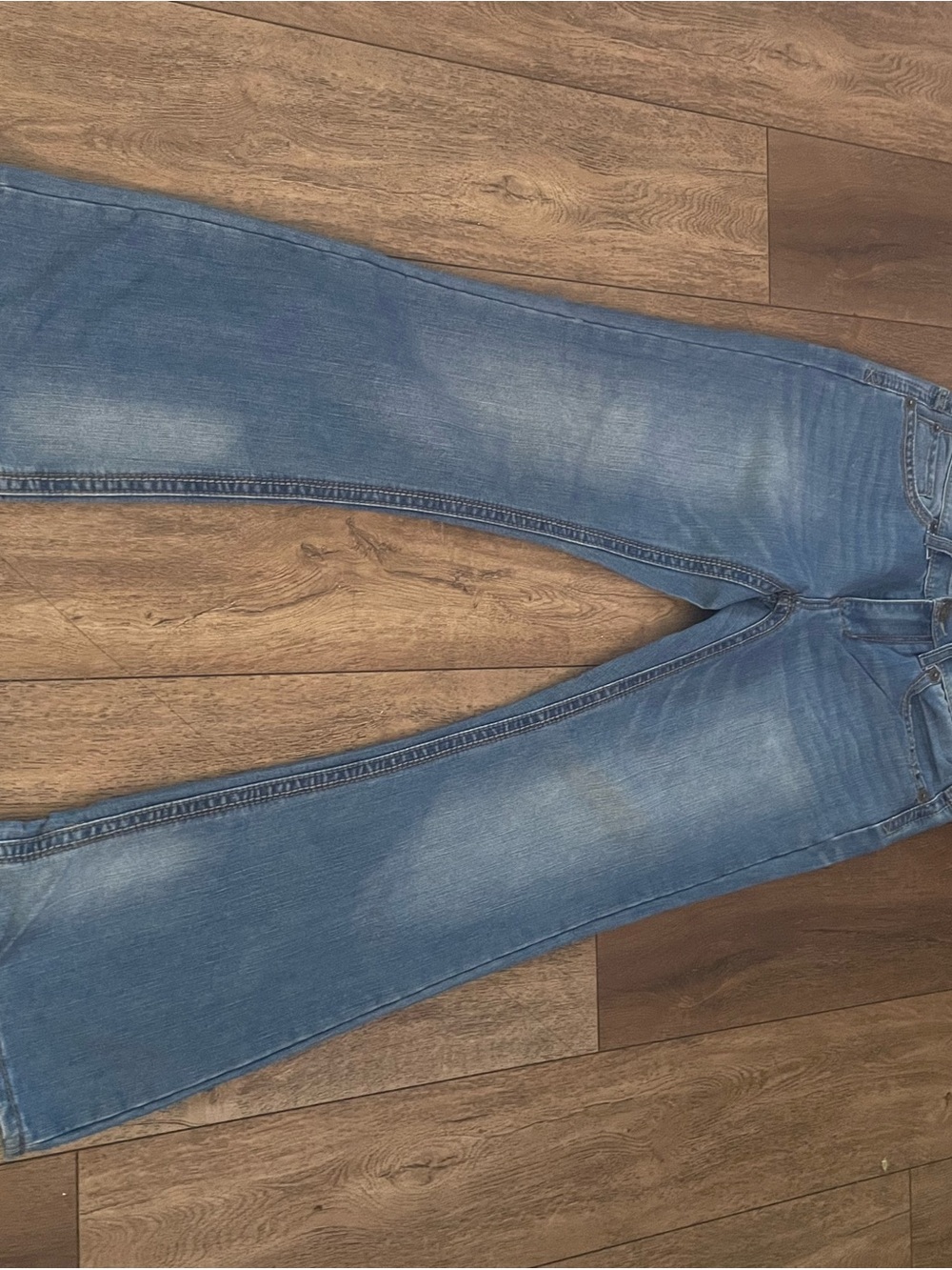 Seven7 Men's Bootcut Jeans in Light Blue Wash